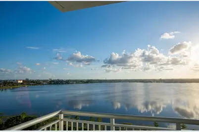 300 S Australian Avenue #809, West Palm Beach, FL 33401 - Photo 4