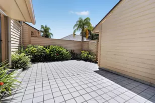 6130 SE Georgetown Pl, Hobe Sound, FL 33455 - Photo 8