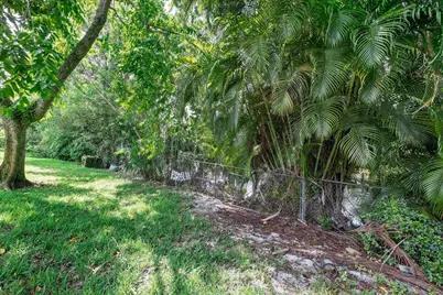 13988 Lake Lure Court, Miami Lakes, FL 33014 - Photo 30