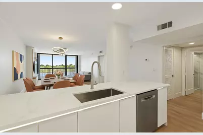 356 Golfview Road #405, North Palm Beach, FL 33408 - Photo 4