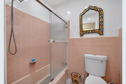 1570 NE 30th Place, Oakland Park, FL 33334 - Photo 30