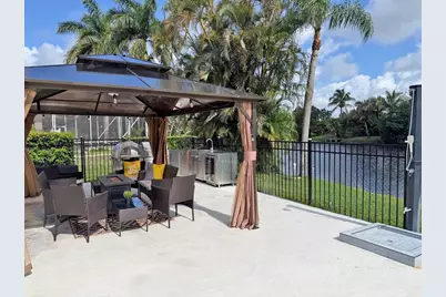 12725 Kingsway Road, Wellington, FL 33414 - Photo 14