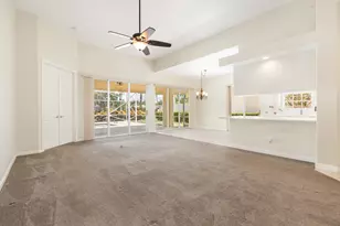 150 Euphrates Cir, Palm Beach Gardens, FL 33410 - Photo 6