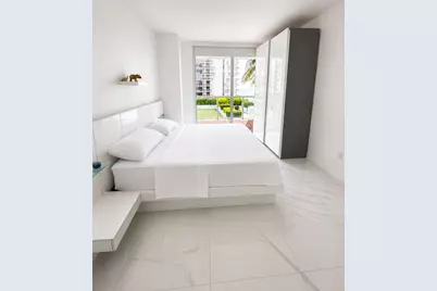 6365 Collins Avenue #811, Miami Beach, FL 33141 - Photo 12