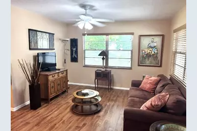 237 Farnham J, Deerfield Beach, FL 33442 - Photo 6