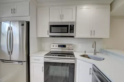398 W Camino Real #6, Boca Raton, FL 33432 - Photo 8