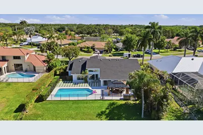 12725 Kingsway Road, Wellington, FL 33414 - Photo 4