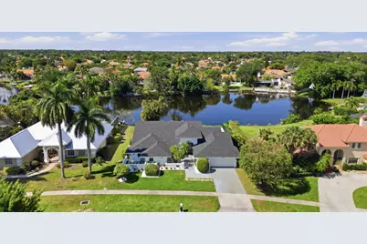12725 Kingsway Road, Wellington, FL 33414 - Photo 1