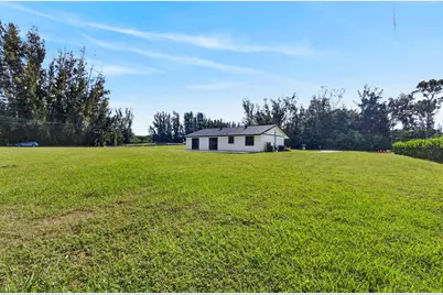 5989 Coconut Boulevard, The Acreage, FL 33411 - Photo 34