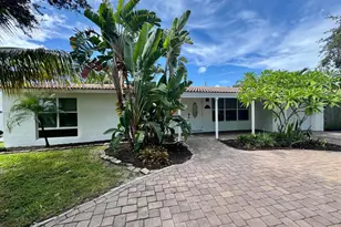 924 SE 8th Ct, Deerfield Beach, FL 33441 - Photo 1
