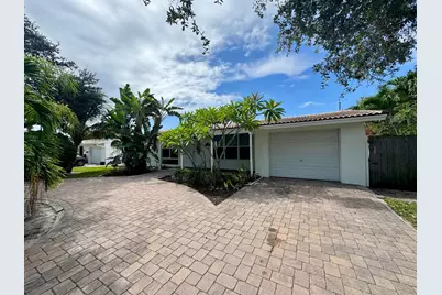 924 SE 8th Court, Deerfield Beach, FL 33441 - Photo 2