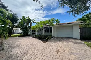 924 SE 8th Ct, Deerfield Beach, FL 33441 - Photo 2
