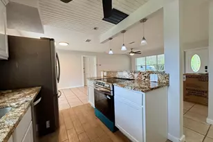924 SE 8th Ct, Deerfield Beach, FL 33441 - Photo 8