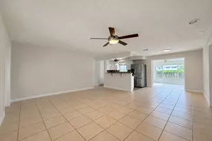 924 SE 8th Ct, Deerfield Beach, FL 33441 - Photo 4