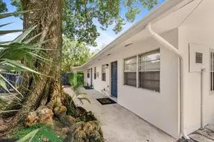 925 W Las Olas Blvd, Fort Lauderdale, FL 33312 - Photo 8