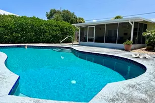 3132 NE Savannah Rd, Jensen Beach, FL 34957 - Photo 4