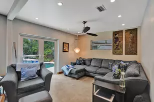 908 NE 16th Pl, Fort Lauderdale, FL 33305 - Photo 16