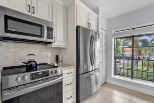 3318 Lucerne Park Dr, Greenacres, FL 33467 - Photo 6