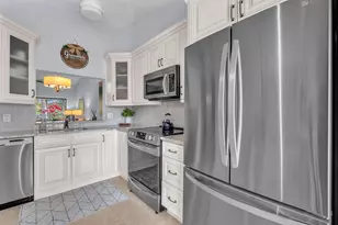 3318 Lucerne Park Dr, Greenacres, FL 33467 - Photo 8