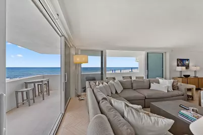 100 Sunrise Avenue #212, Palm Beach, FL 33480 - Photo 2