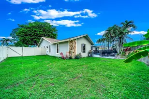 574 Juniper Pl, Wellington, FL 33414 - Photo 44