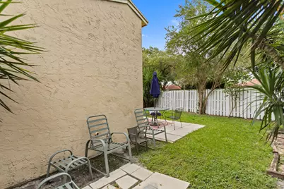 13945 Langley Place, Davie, FL 33325 - Photo 26