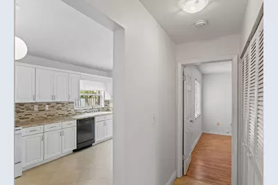 13945 Langley Place, Davie, FL 33325 - Photo 32