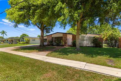 880 E Acre Drive, Plantation, FL 33317 - Photo 1