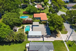 880 E Acre Dr, Plantation, FL 33317 - Photo 82