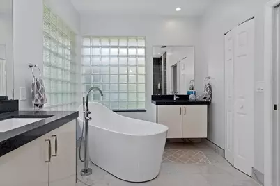 875 Bayside Lane, Weston, FL 33326 - Photo 22