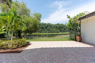 875 Bayside Ln, Weston, FL 33326 - Photo 44