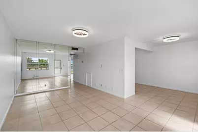 4028 Hythe B, Boca Raton, FL 33434 - Photo 2
