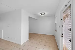 4028 Hythe B, Boca Raton, FL 33434 - Photo 6