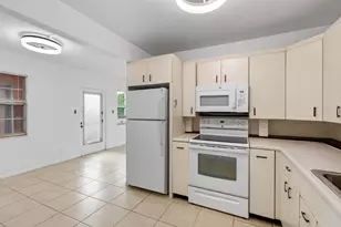 4028 Hythe B, Boca Raton, FL 33434 - Photo 28