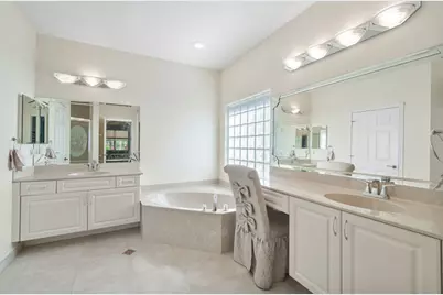 8688 Via Avellino, Lake Worth, FL 33467 - Photo 24