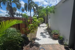 15931 SW 143rd Ct, Miami, FL 33177 - Photo 14