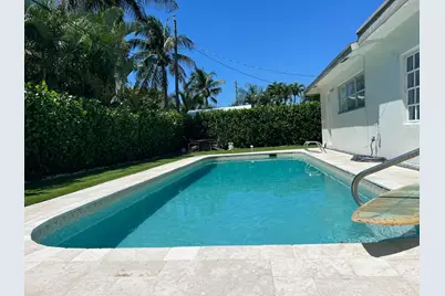 1072 SW 25th Avenue, Boynton Beach, FL 33426 - Photo 2