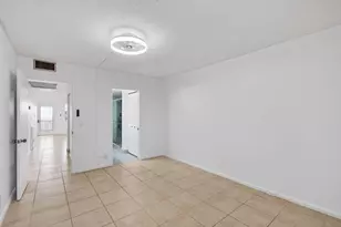 4028 Hythe B, Boca Raton, FL 33434 - Photo 32