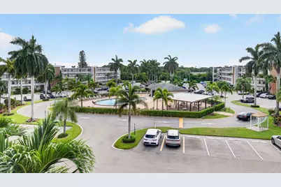 4028 Hythe B, Boca Raton, FL 33434 - Photo 10