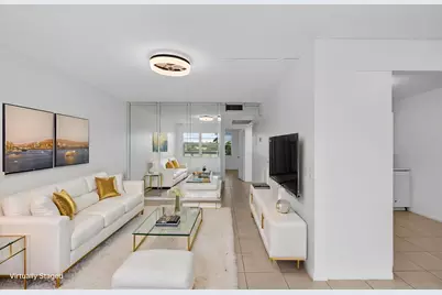 4028 Hythe B, Boca Raton, FL 33434 - Photo 2