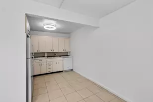 4028 Hythe B, Boca Raton, FL 33434 - Photo 18