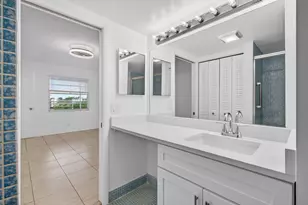 4028 Hythe B, Boca Raton, FL 33434 - Photo 36