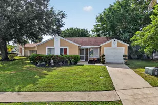 18838 Cloud Lake Cir, Boca Raton, FL 33496 - Photo 2