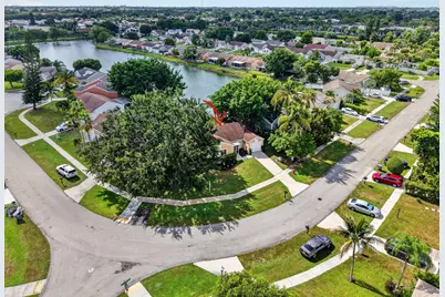18838 Cloud Lake Circle, Boca Raton, FL 33496 - Photo 4