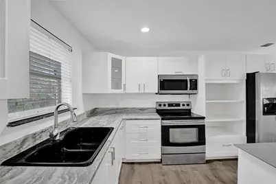 5981 NE 22nd Way, Fort Lauderdale, FL 33308 - Photo 8