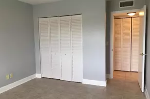 309 Lake Cir, North Palm Beach, FL 33408 - Photo 10
