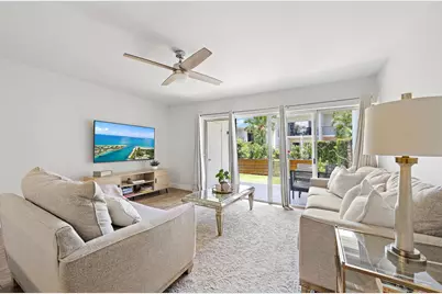 388 Golfview Road #H, North Palm Beach, FL 33408 - Photo 2