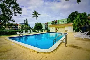 1700 Embassy Dr, West Palm Beach, FL 33401 - Photo 12