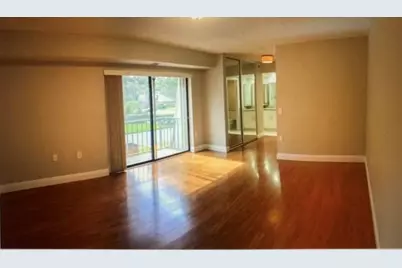 1700 Embassy Drive #105, West Palm Beach, FL 33401 - Photo 4
