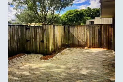 1700 Embassy Drive #105, West Palm Beach, FL 33401 - Photo 8